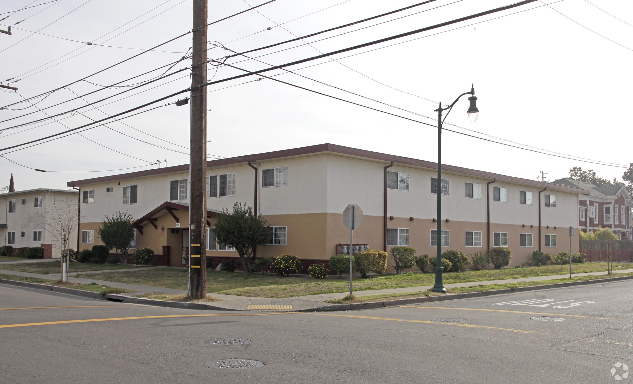 500 Buena Vista Ave, Alameda, CA à vendre Photo principale- Image 1 de 16