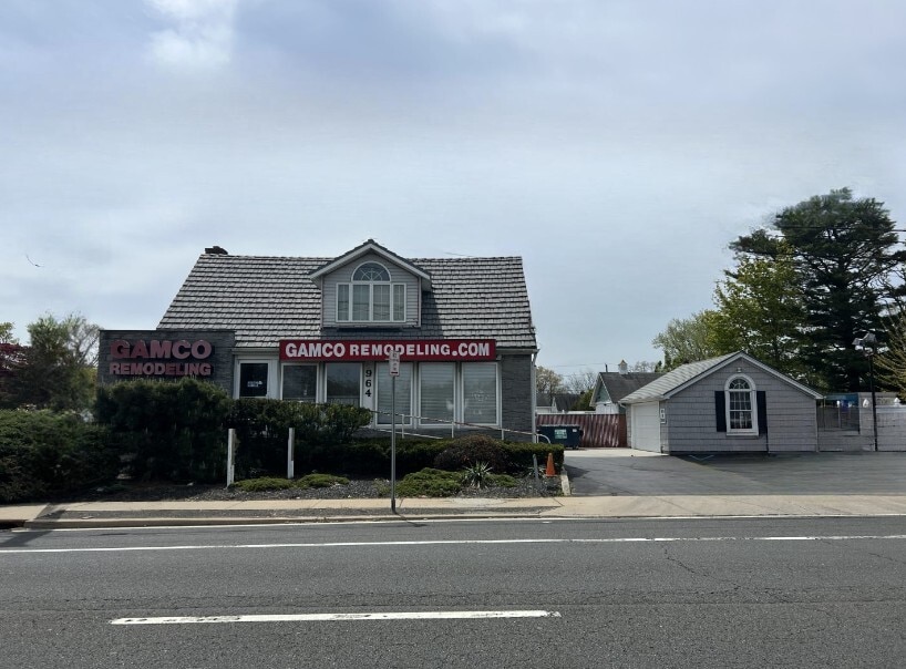 964 Sunrise Hwy, West Babylon, NY for sale Primary Photo- Image 1 of 9