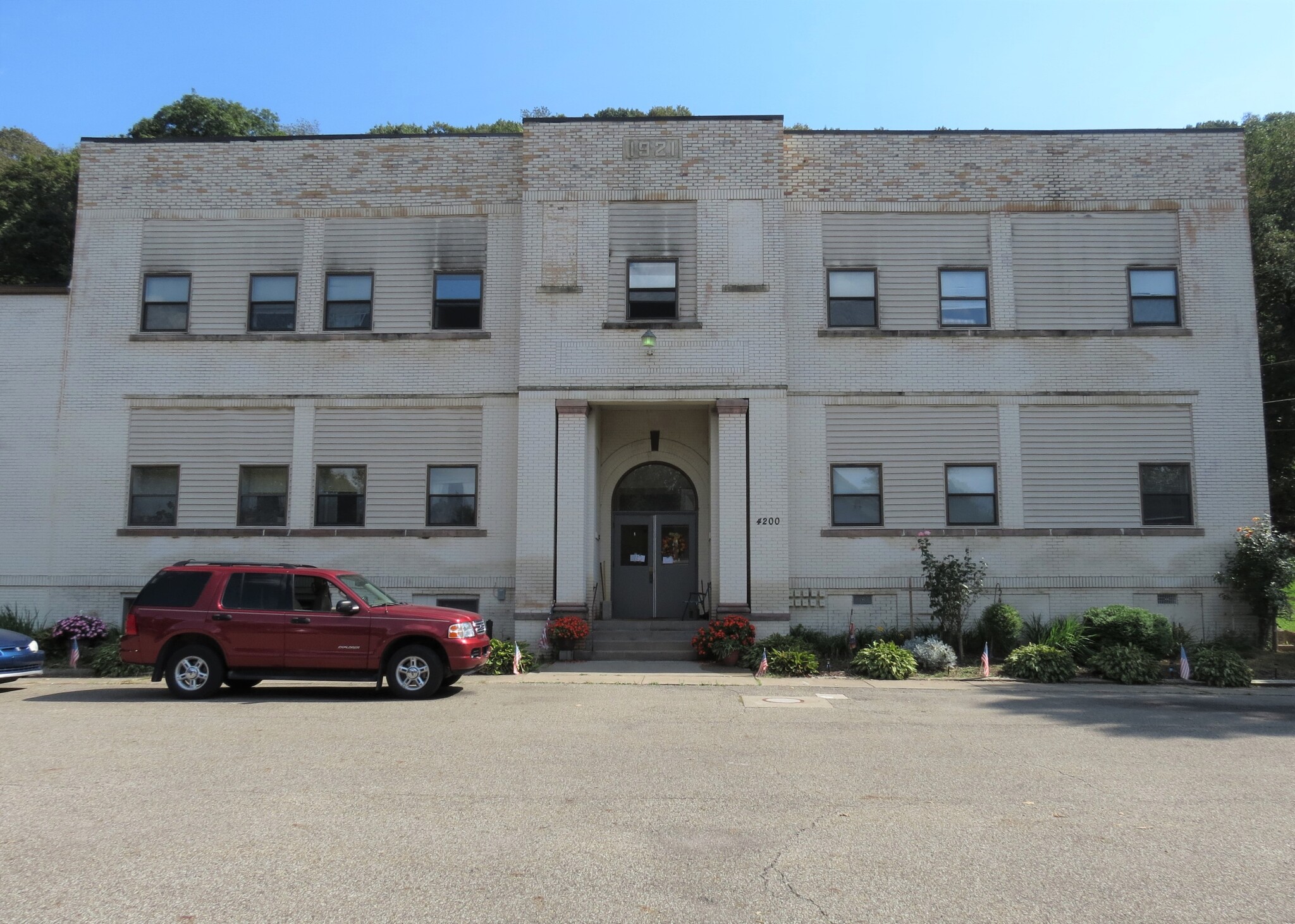 4200 Arnold Ave, Lower Burrell, PA for sale Primary Photo- Image 1 of 8