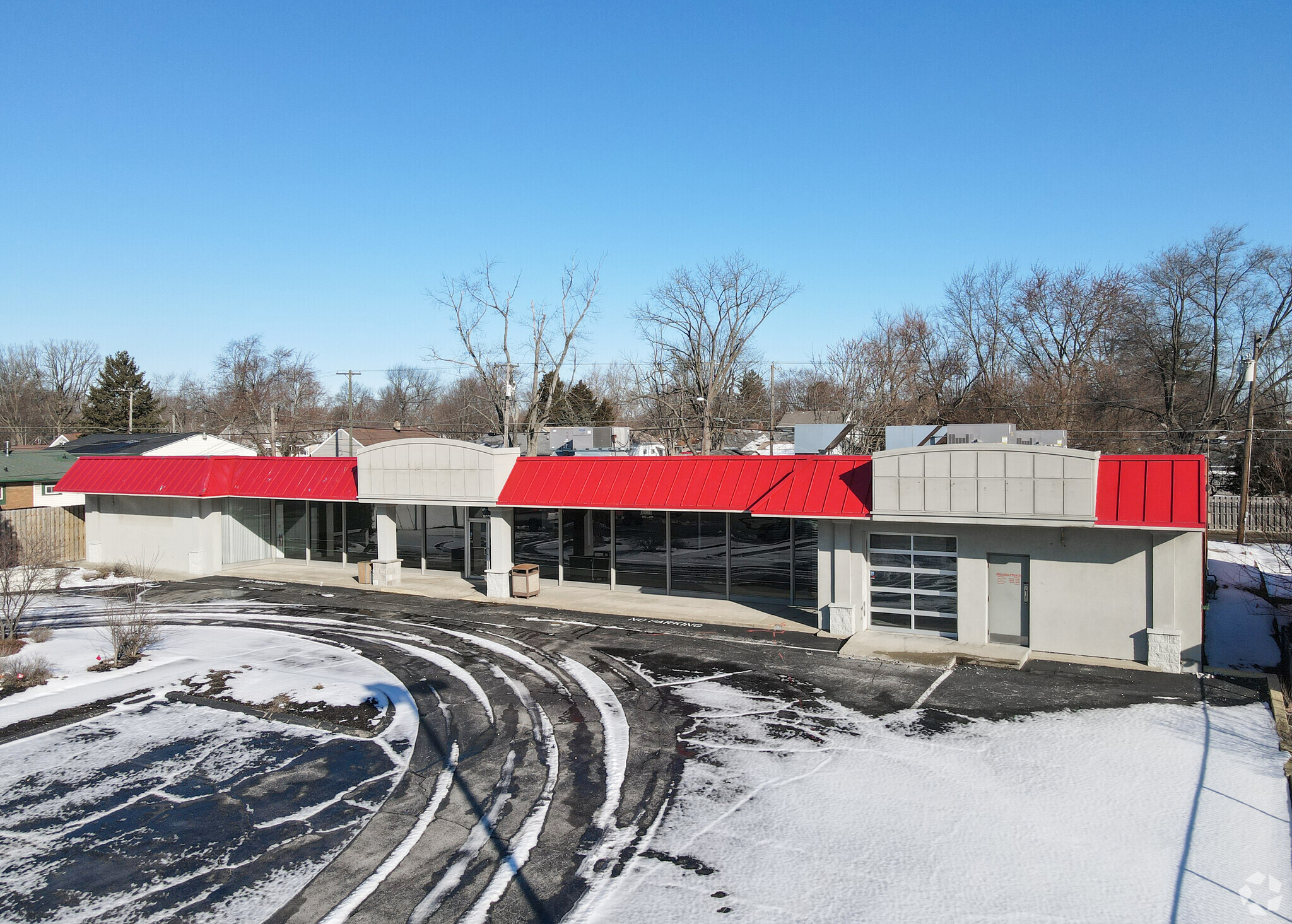 8118 E Washington St, Indianapolis, IN for sale Primary Photo- Image 1 of 1