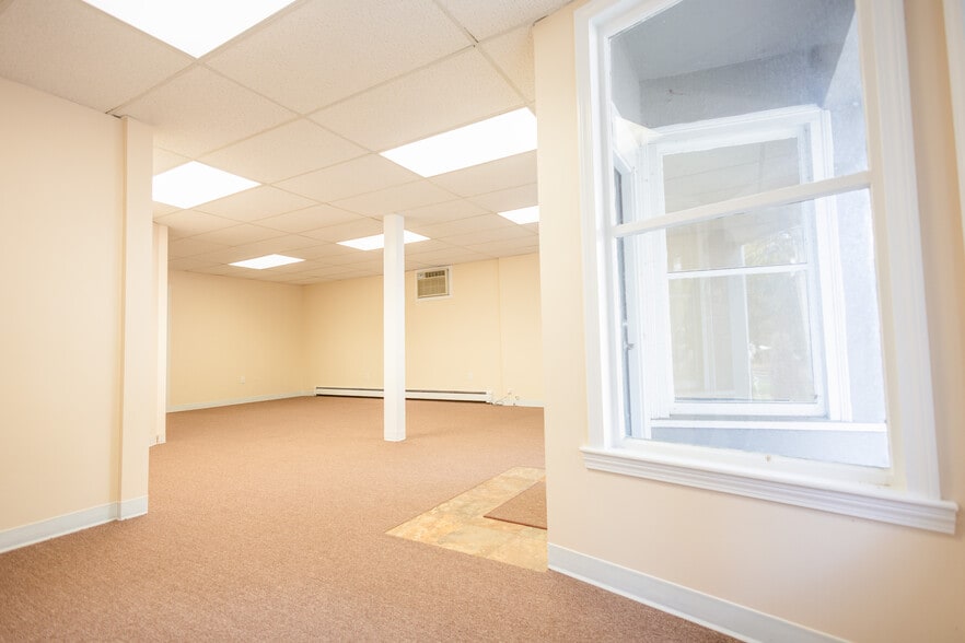 33 Union St, East Walpole, MA for lease - Building Photo - Image 3 of 31