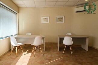 Plus de détails pour Bureau/Commerce de détail à louer
