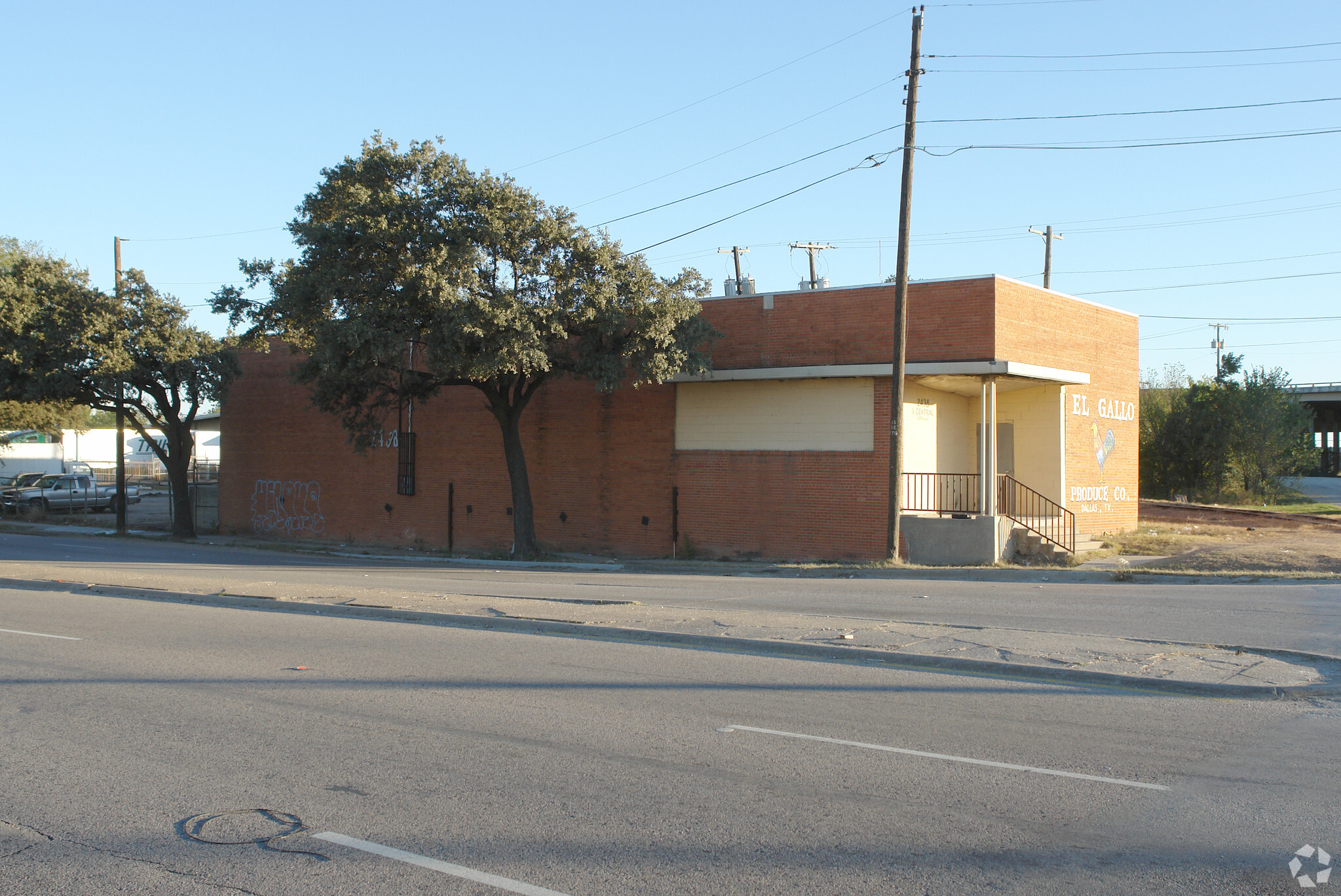 2438 S Cesar Chavez Blvd, Dallas, TX for sale Primary Photo- Image 1 of 1