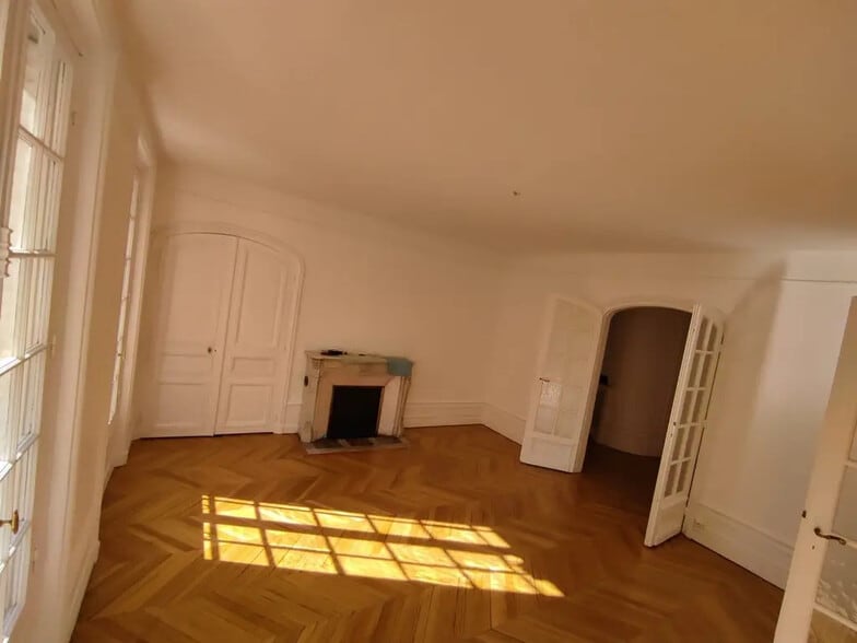 Bureau dans Paris à louer - Photo intérieure - Image 3 de 9