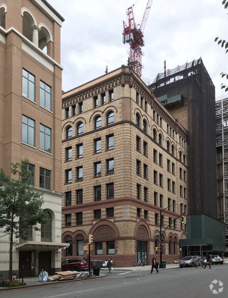 177 Livingston St, Brooklyn, NY for lease - Primary Photo - Image 1 of 8