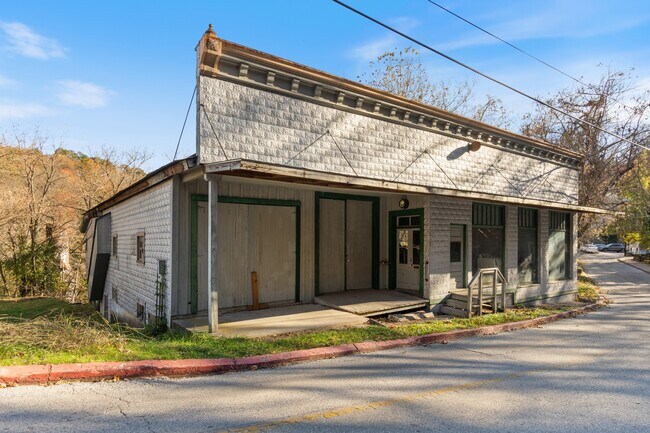 More details for 75 Center St, Eureka Springs, AR - Retail for Sale