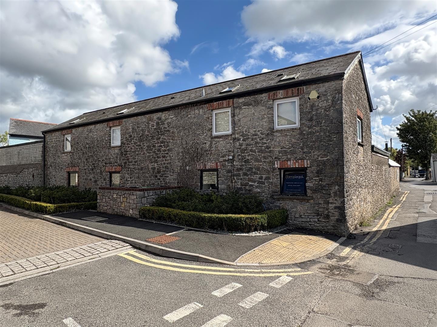 North Rd, Cowbridge for lease Primary Photo- Image 1 of 5