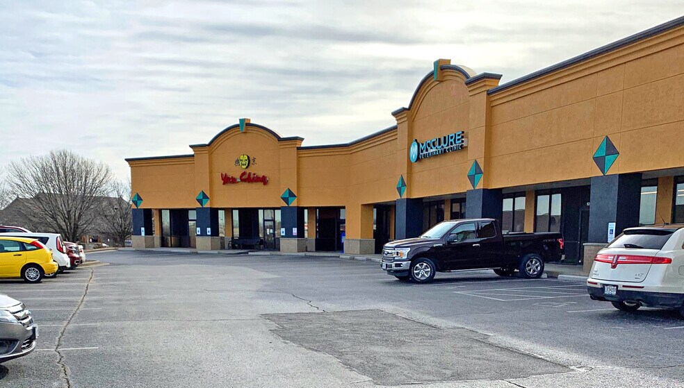 5301 N Towne Centre Dr, Ozark, MO à louer - Photo du bâtiment - Image 2 de 5