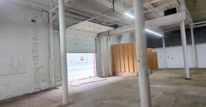 7 Dunnell Ln, Pawtucket, RI for lease Interior Photo- Image 2 of 3