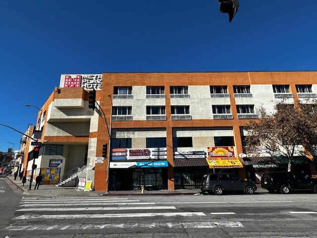 701-711 N Main St, Los Angeles, CA for lease Building Photo- Image 1 of 25