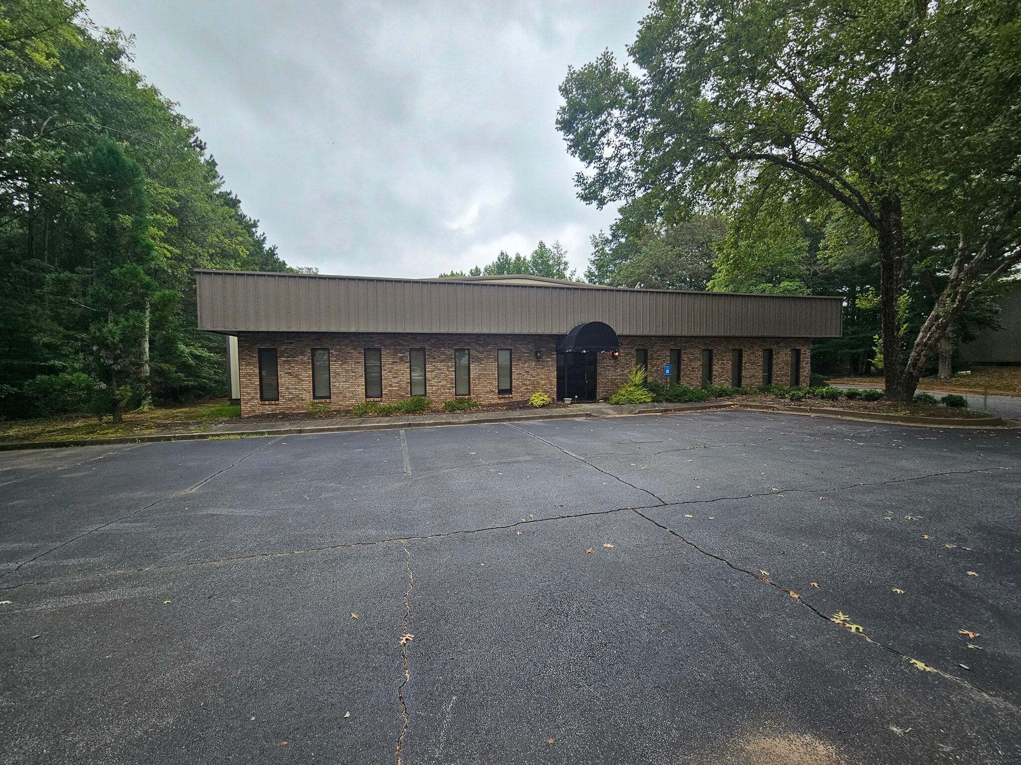 135 Cecil Ct, Fayetteville, GA for lease Building Photo- Image 1 of 24