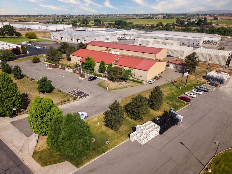 2890 Lee Rd, Prosser, WA à vendre - Photo du bâtiment - Image 1 de 16