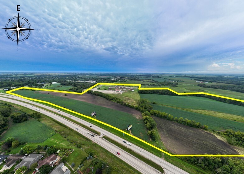 N7086 Raceway Rd, Beaver Dam, WI for sale - Aerial - Image 2 of 4