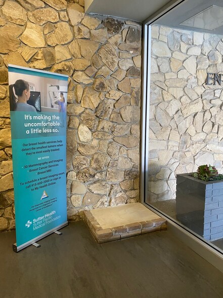 2645 Ocean Ave, San Francisco, CA à louer - Photo du bâtiment - Image 3 de 10