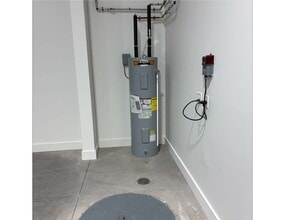 252 David Pky, Ontario, NY for lease Interior Photo- Image 2 of 6