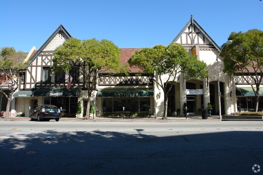 55 E 3rd Ave, San Mateo, CA à louer - Photo du bâtiment - Image 1 de 9