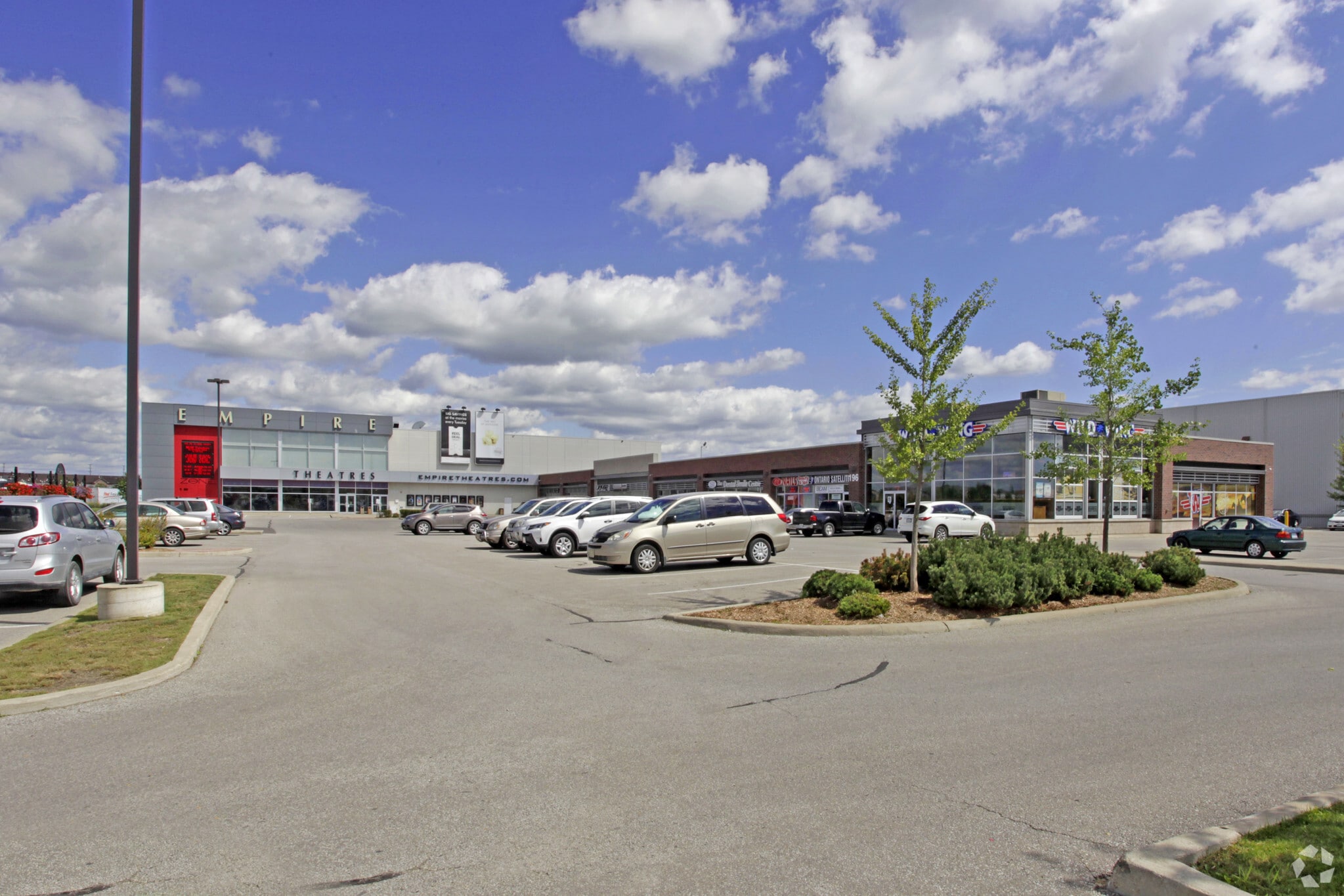 192-196 McEwan Dr E, Caledon, ON for lease Primary Photo- Image 1 of 7