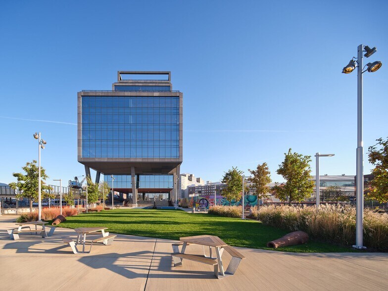 63 Flushing Ave, Brooklyn, NY for lease - Building Photo - Image 2 of 16