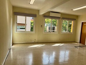 Bureau dans Sabadell, Barcelona à louer Photo intérieure- Image 2 de 11