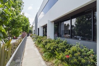 2900 Orange Ave, Signal Hill, CA for lease Building Photo- Image 2 of 8