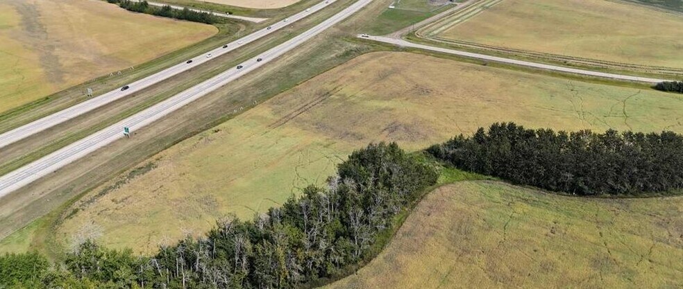 Township Road 382, Rural Red Deer County, AB à vendre - Aérien - Image 3 de 5