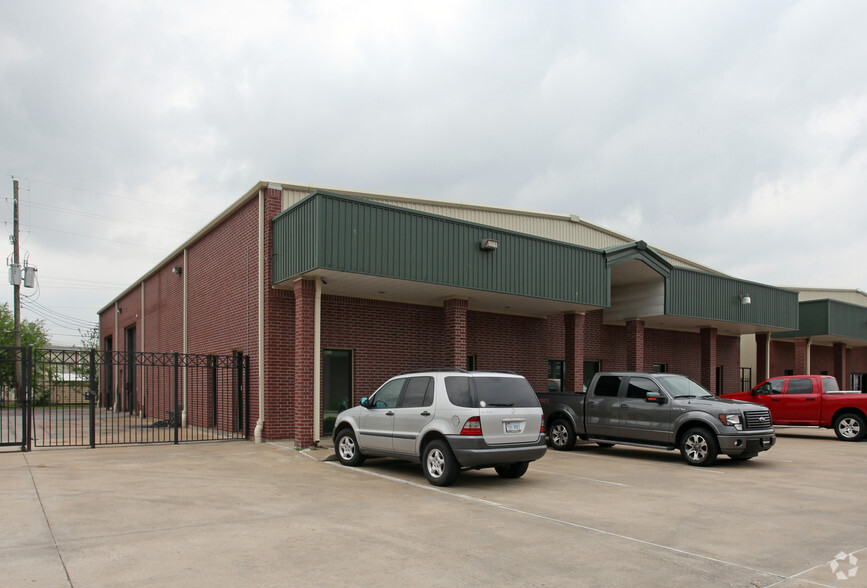 11116 W Little York Rd, Houston, TX for lease - Primary Photo - Image 3 of 6