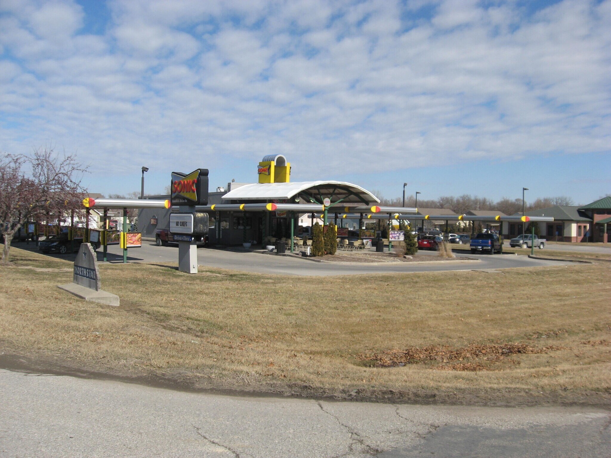 550 Northstar Ct, Tonganoxie, KS for sale Primary Photo- Image 1 of 1