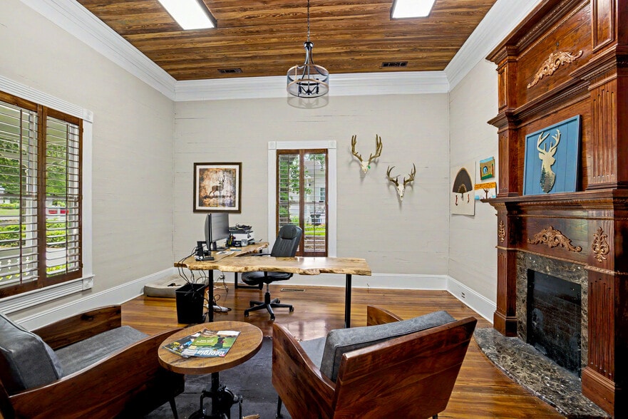 195 N Jeff Davis Dr, Fayetteville, GA à vendre - Photo du bâtiment - Image 2 de 36