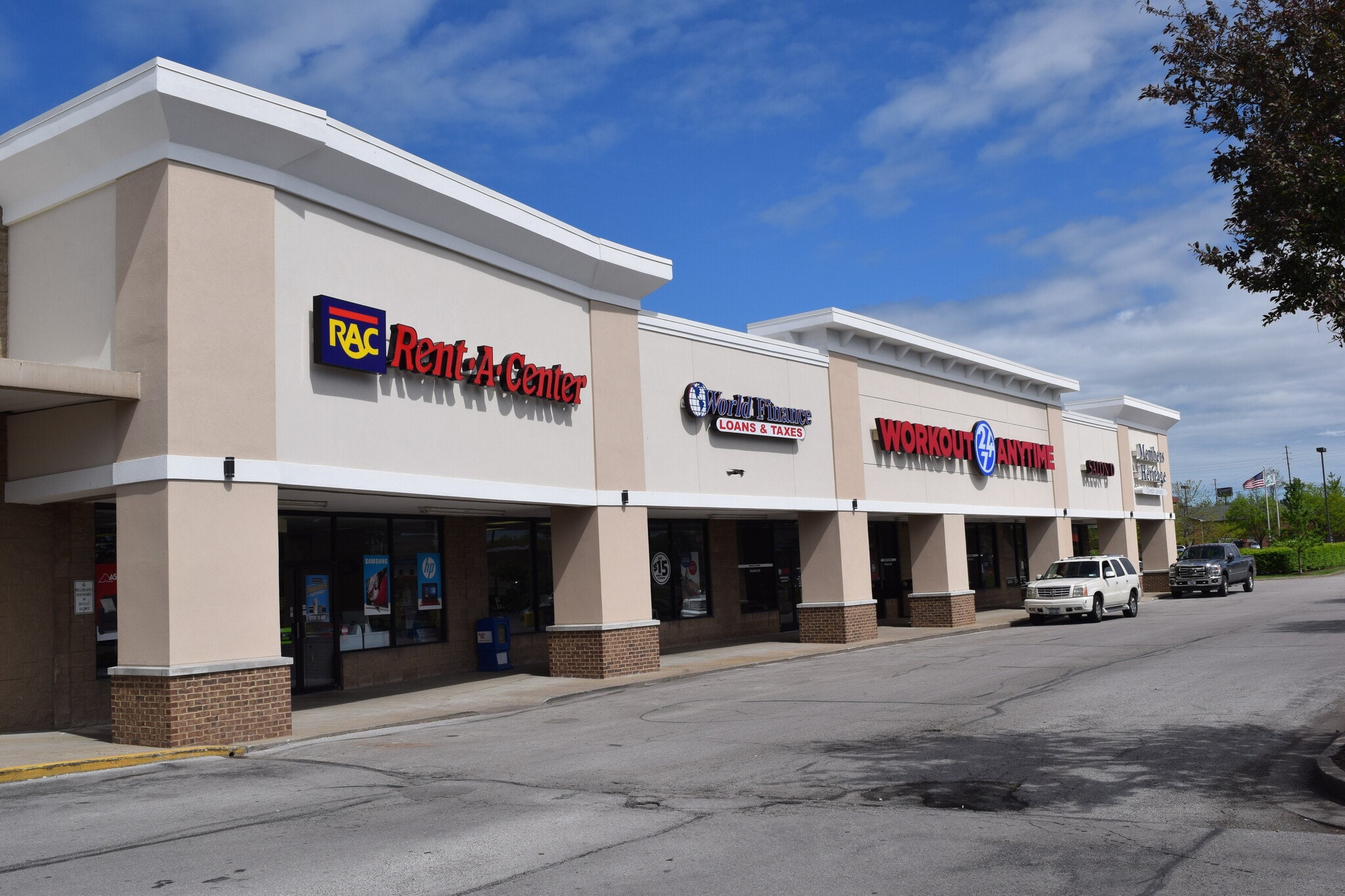 1037 N Main St, Nicholasville, KY for lease Building Photo- Image 1 of 3