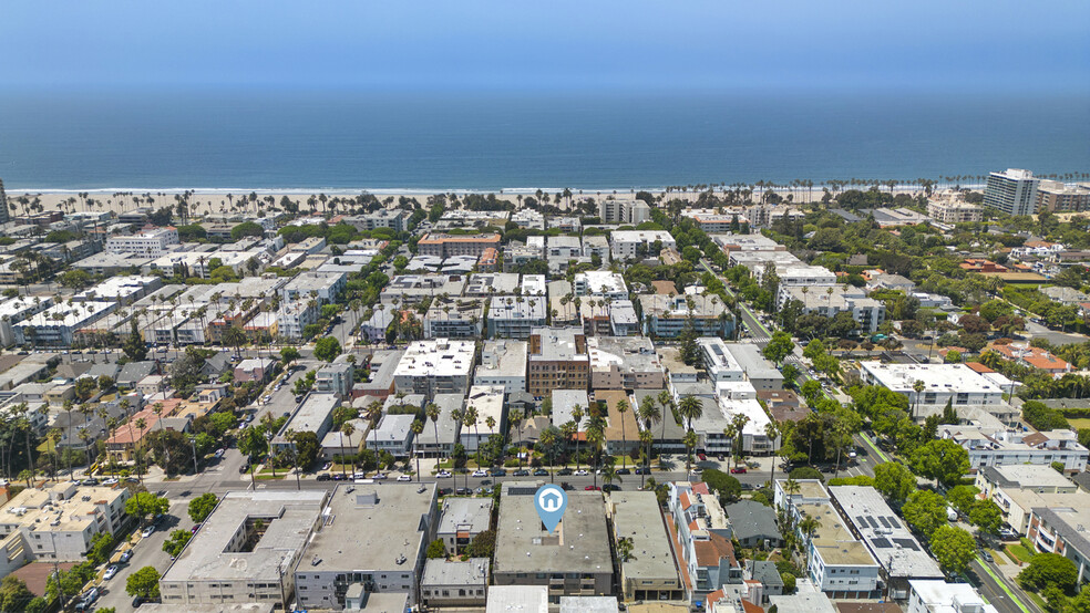 833 5th St, Santa Monica, CA for sale - Aerial - Image 1 of 18