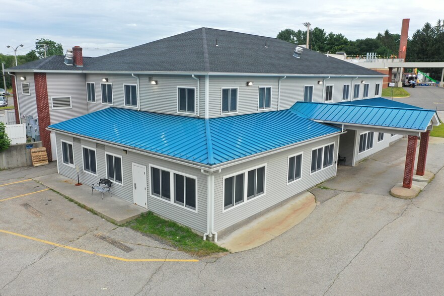 336 Thompson Rd, Webster, MA for lease - Building Photo - Image 3 of 7