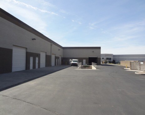 7280 N Glen Harbor Blvd, Glendale, AZ à louer - Photo du bâtiment - Image 2 de 3