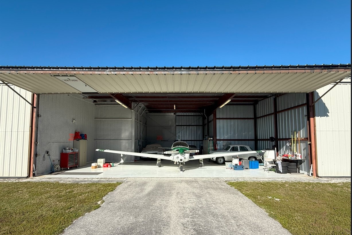 1471 General Aviation Dr, Melbourne, FL for sale Primary Photo- Image 1 of 2
