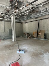 4600 N Kenmore Ave, Chicago, IL for lease Interior Photo- Image 2 of 2