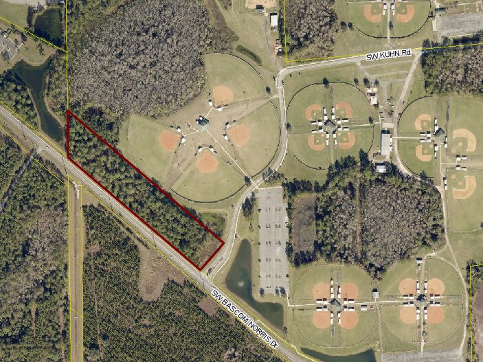 SW Bascom Norris dr, Lake City, FL for sale - Primary Photo - Image 1 of 4