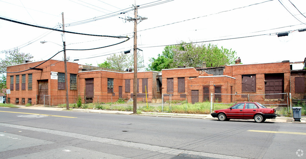 120 Hamilton Ave, Trenton, NJ for sale - Primary Photo - Image 1 of 4