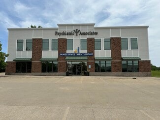 More details for 673 Westbury Dr, Iowa City, IA - Retail for Sale