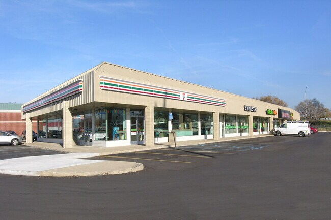 Plus de détails pour 31040-31070 Gratiot Ave, Roseville, MI - Commerce de détail à louer