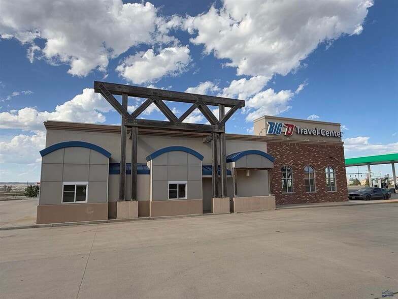 3851 Eglin St, Rapid City, SD à louer - Photo du bâtiment - Image 3 de 15