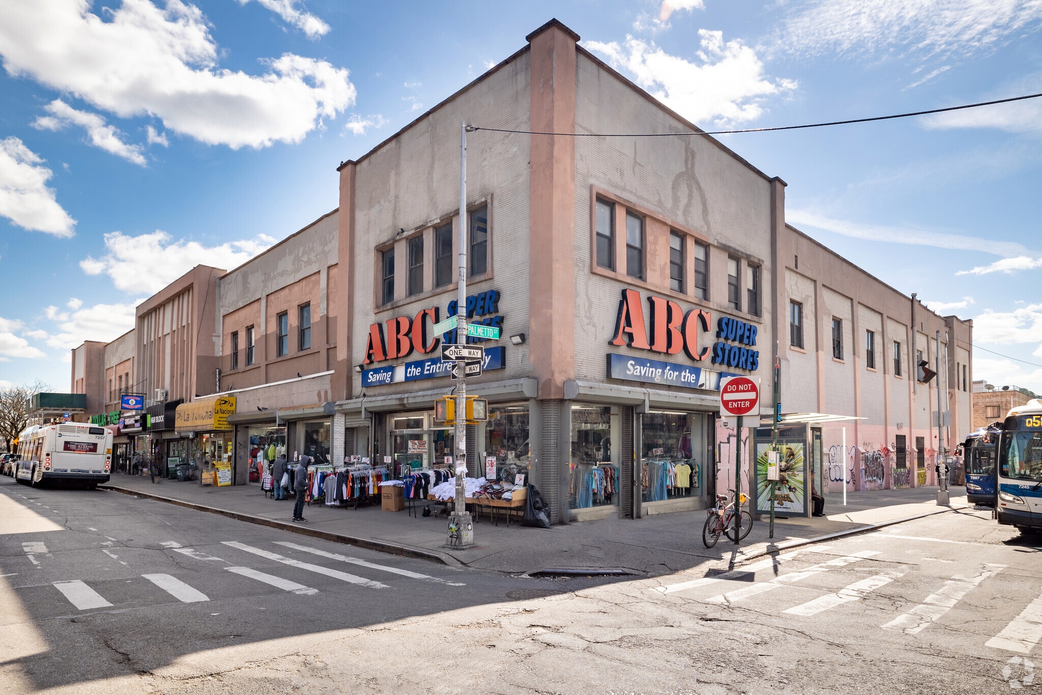 300-312 Wyckoff Ave, Brooklyn, NY for lease Primary Photo- Image 1 of 4