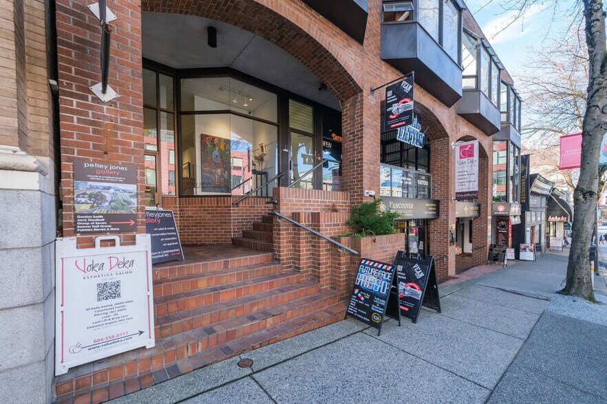 2231-2245 Granville St, Vancouver, BC for sale - Building Photo - Image 3 of 12
