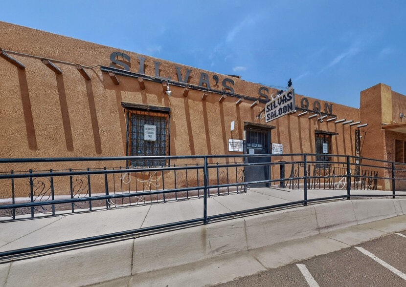 955 S Camino Del Pueblo, Bernalillo, NM à vendre - Photo du bâtiment - Image 1 de 12