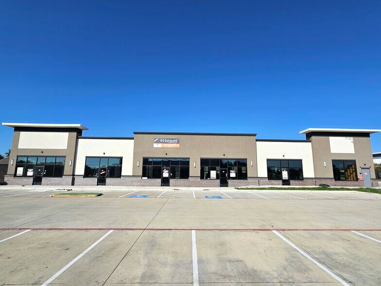 7101 Custer Rd, Frisco, TX à louer - Photo du bâtiment - Image 3 de 5
