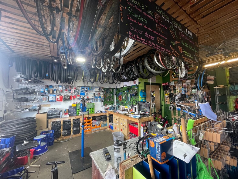 1-7 Granish Way, Aviemore for lease - Interior Photo - Image 2 of 4