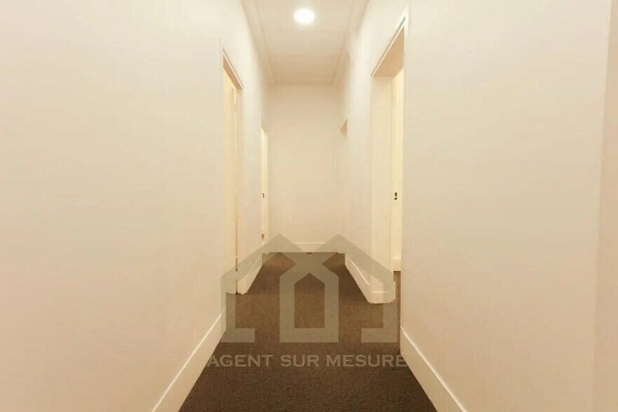 18 Rue De L'Arcade, Paris for lease - Interior Photo - Image 2 of 23