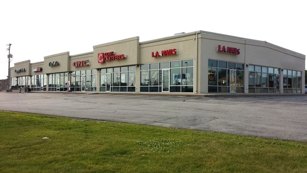2416 W Mason St, Green Bay, WI for lease - Building Photo - Image 1 of 2