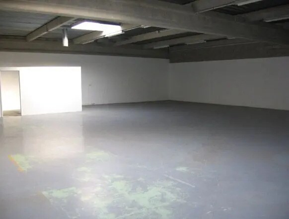 Flex in Collégien for lease - Interior Photo - Image 2 of 18