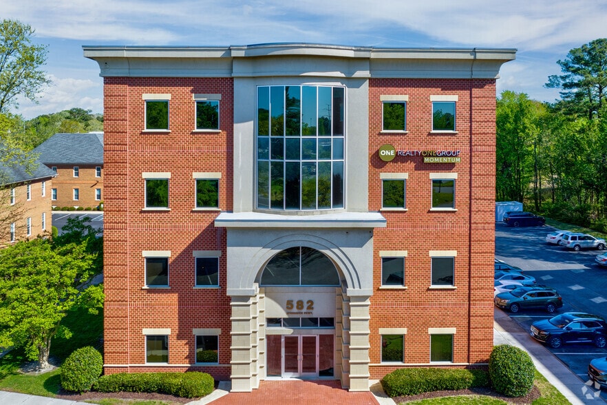 582 Lynnhaven Pky, Virginia Beach, VA for lease - Building Photo - Image 3 of 12