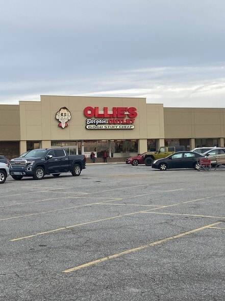 3420 Clemson Blvd, Anderson, SC à louer - Photo du bâtiment - Image 2 de 7