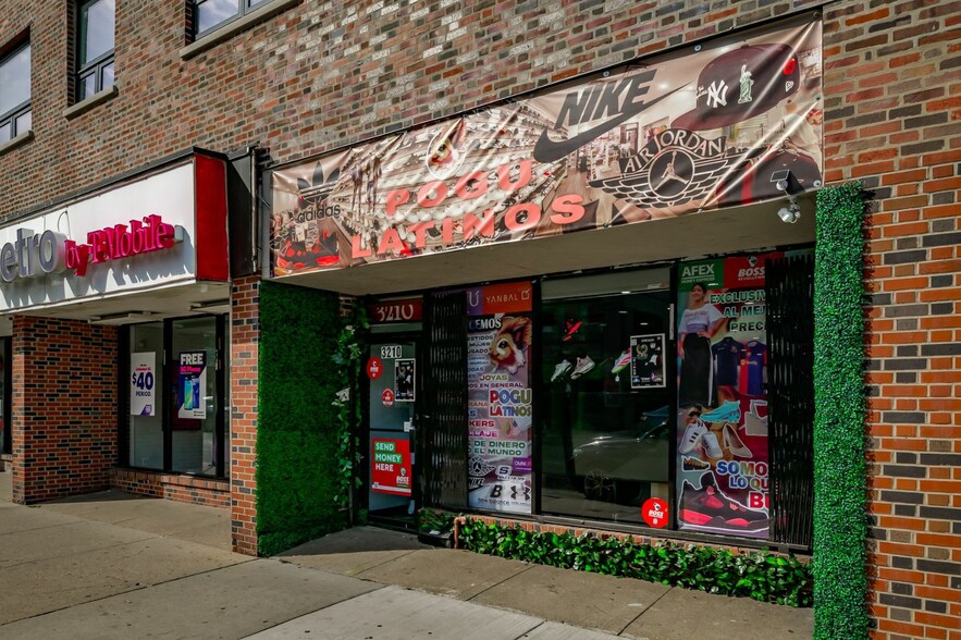 3210 W Lawrence Ave, Chicago, IL à vendre - Photo du bâtiment - Image 2 de 42